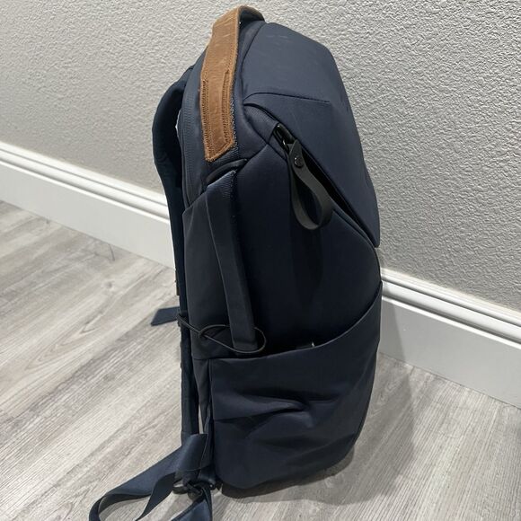 Peak Design Everyday Backpack 20L Blue - Picture 4 of 6